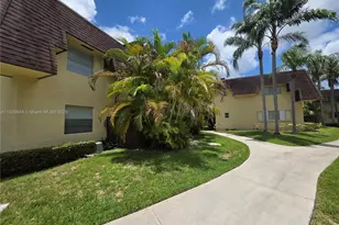 13716 SW 90th Ave, Miami, FL 33176 - Photo 16