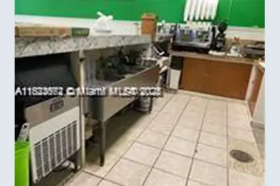 1812 N University Dr, Pembroke Pines, FL 33024 - Photo 10