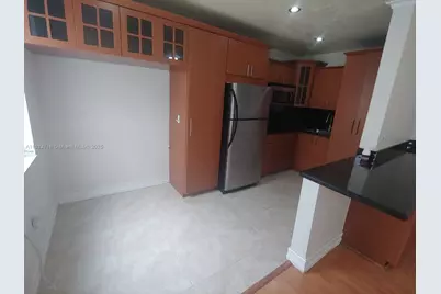 7928 Harding Av #8, Miami Beach, FL 33141 - Photo 4