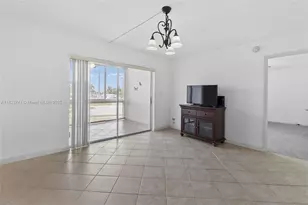 7887 Golf Cir Dr, Margate, FL 33063 - Photo 2