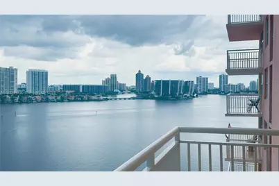 251 174th St #1505, Sunny Isles Beach, FL 33160 - Photo 2
