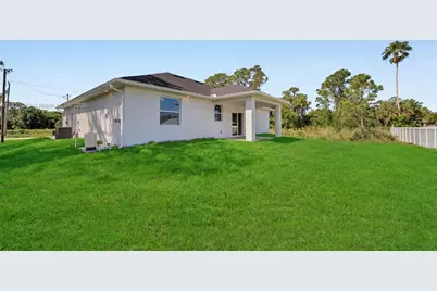 908 Barcia St E, Other City - In The State Of Florida, FL 33974 - Photo 36