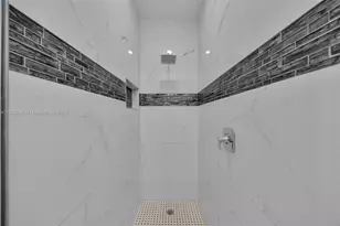 908 Barcia St E, Other City - In The State Of Florida, FL 33974 - Photo 24