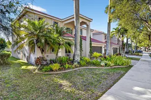 1325 Chenille Cir, Weston, FL 33327 - Photo 6