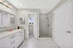 1325 Chenille Cir, Weston, FL 33327 - Photo 36