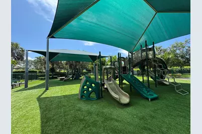 922 Falling Water Rd, Weston, FL 33326 - Photo 26