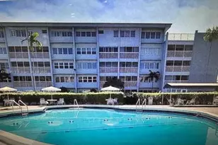 215 SE 3rd Ave, Hallandale Beach, FL 33009 - Photo 4