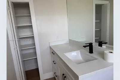215 SE 3rd Ave #307B, Hallandale Beach, FL 33009 - Photo 18