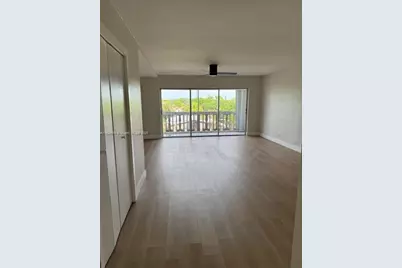 215 SE 3rd Ave #307B, Hallandale Beach, FL 33009 - Photo 8