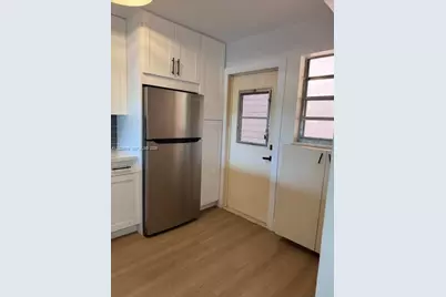 215 SE 3rd Ave #307B, Hallandale Beach, FL 33009 - Photo 8