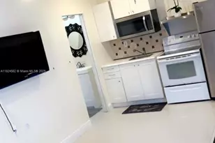 10261 NW 24th Ct, Sunrise, FL 33322 - Photo 4