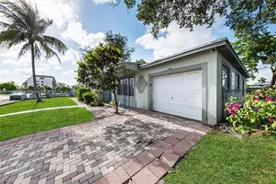 2410 NW 170th Terrace, Miami Gardens, FL 33056 - Photo 8