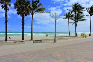 326 Harrison St, Hollywood, FL 33019 - Photo 32