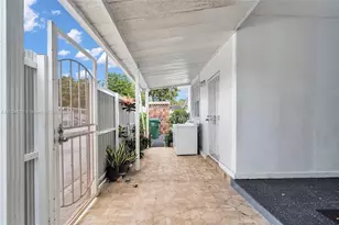 31 SW 58th Ct, Miami, FL 33144 - Photo 24