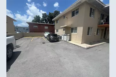 37 NW 19th Ave, Miami, FL 33125 - Photo 8