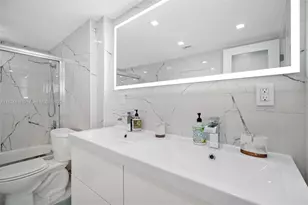 20301 W Country Club Dr, Aventura, FL 33180 - Photo 16