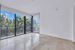 68 SE 6th St, Miami, FL 33131 - Photo 22