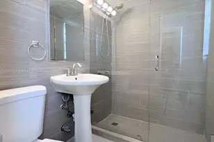 1007 SE 2nd Ct, Fort Lauderdale, FL 33301 - Photo 2