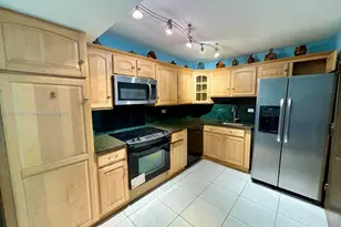 6039 Collins Ave, Miami Beach, FL 33140 - Photo 34