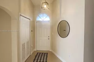 2017 NW 182nd Ave, Pembroke Pines, FL 33029 - Photo 4