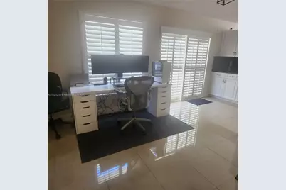 2017 NW 182nd Ave, Pembroke Pines, FL 33029 - Photo 12