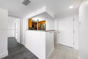 10700 SW 108th Ave, Miami, FL 33176 - Photo 10