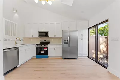 7720 NW 79th Ave #B6, Tamarac, FL 33321 - Photo 2