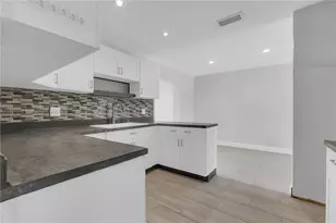 6915 NW 17th St, Margate, FL 33063 - Photo 22