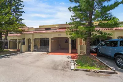 3538 Estepona Ave #D-2, Doral, FL 33178 - Photo 2