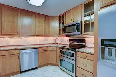 2500 Parkview Dr #405, Hallandale Beach, FL 33009 - Photo 6