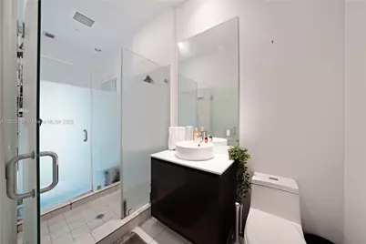 31 SE 6th St #2706, Miami, FL 33131 - Photo 24