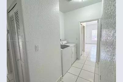 25 Ludlam Dr, Miami Springs, FL 33166 - Photo 16
