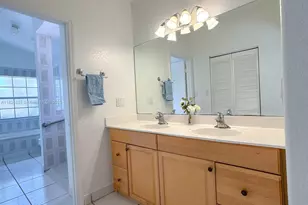 25 Ludlam Dr, Miami Springs, FL 33166 - Photo 20