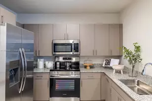 628 NE 2nd St, Dania Beach, FL 33004 - Photo 2