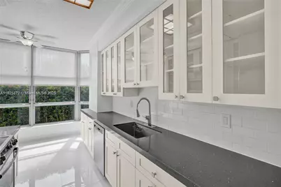 3500 Mystic Pointe #105, Aventura, FL 33180 - Photo 16