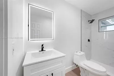 4290 NW 38th Ave, Lauderdale Lakes, FL 33309 - Photo 14