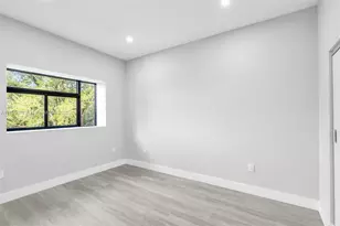 808 SW 9th St, Fort Lauderdale, FL 33315 - Photo 30