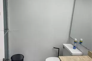 251 174th St, Sunny Isles Beach, FL 33160 - Photo 18