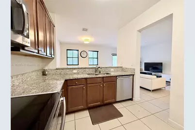 10600 NW 88th St #106, Doral, FL 33178 - Photo 8