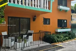 1442 NW 1st St, Miami, FL 33125 - Photo 2