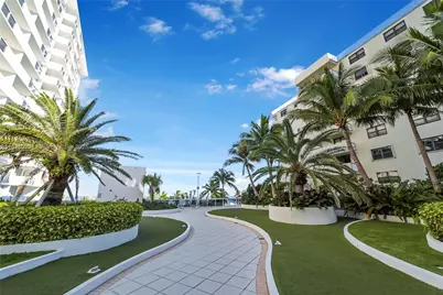 100 Lincoln Rd #315, Miami Beach, FL 33139 - Photo 2