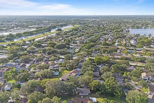 50 Forest Cir, Cooper City, FL 33026 - Photo 18