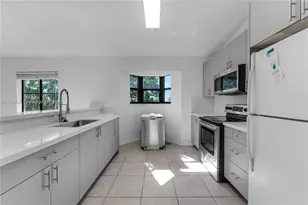 22921 SW 88th Pl, Cutler Bay, FL 33190 - Photo 8