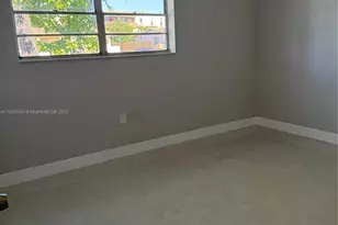 954 W 72nd Pl, Hialeah, FL 33014 - Photo 12