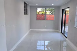 954 W 72nd Pl, Hialeah, FL 33014 - Photo 8