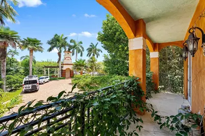 5843 Paradise Point Dr, Palmetto Bay, FL 33157 - Photo 16