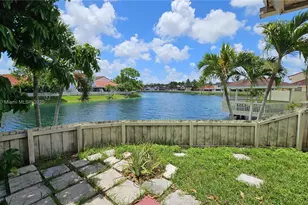 1105 San Remo Cir, Homestead, FL 33035 - Photo 8