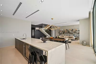 650 NE 32nd St #UPH5303, Miami, FL 33137 - Photo 8