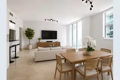 31 SE 5th St #4021, Miami, FL 33131 - Photo 2
