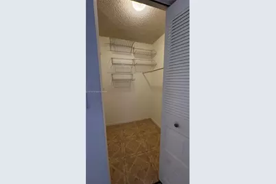 212 Lake Pointe #308, Oakland Park, FL 33309 - Photo 10